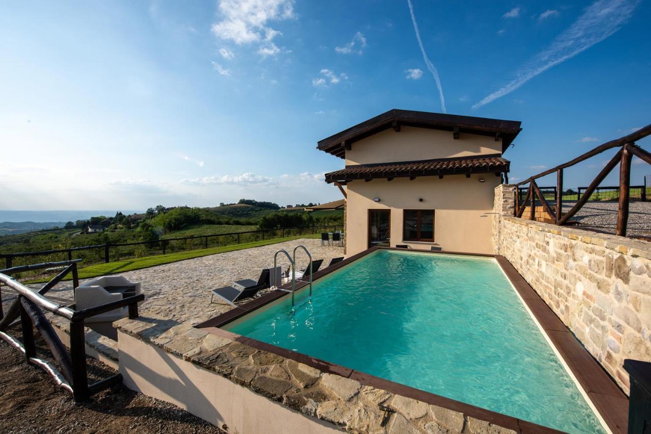 فيلا Il Casot Private House With Pool Borgomale المظهر الخارجي الصورة